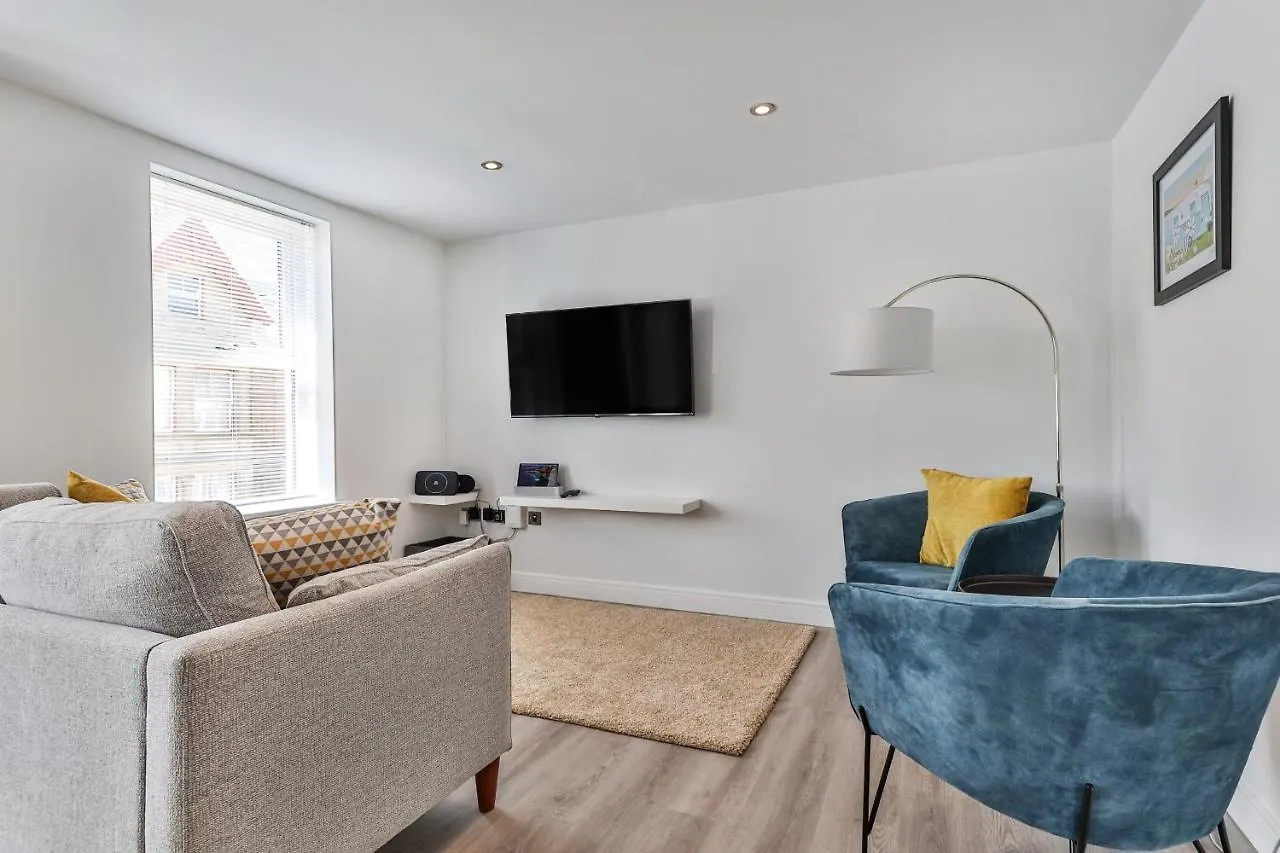 13 Belle House - Apartment 1 Filey 0*,